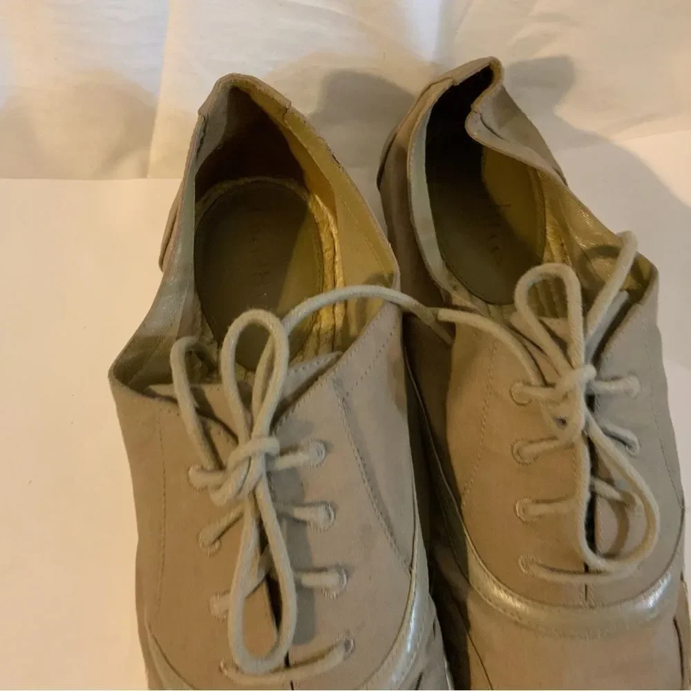 Nice cloth shoes by Cole Haan in size 8.5B lace up
